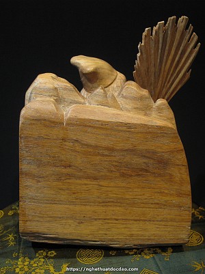 Tượng gỗ sưa - Tế Công
