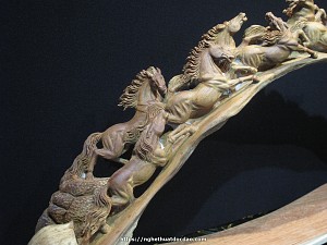 Tượng gỗ Hoàng Đàn - Bát Mã